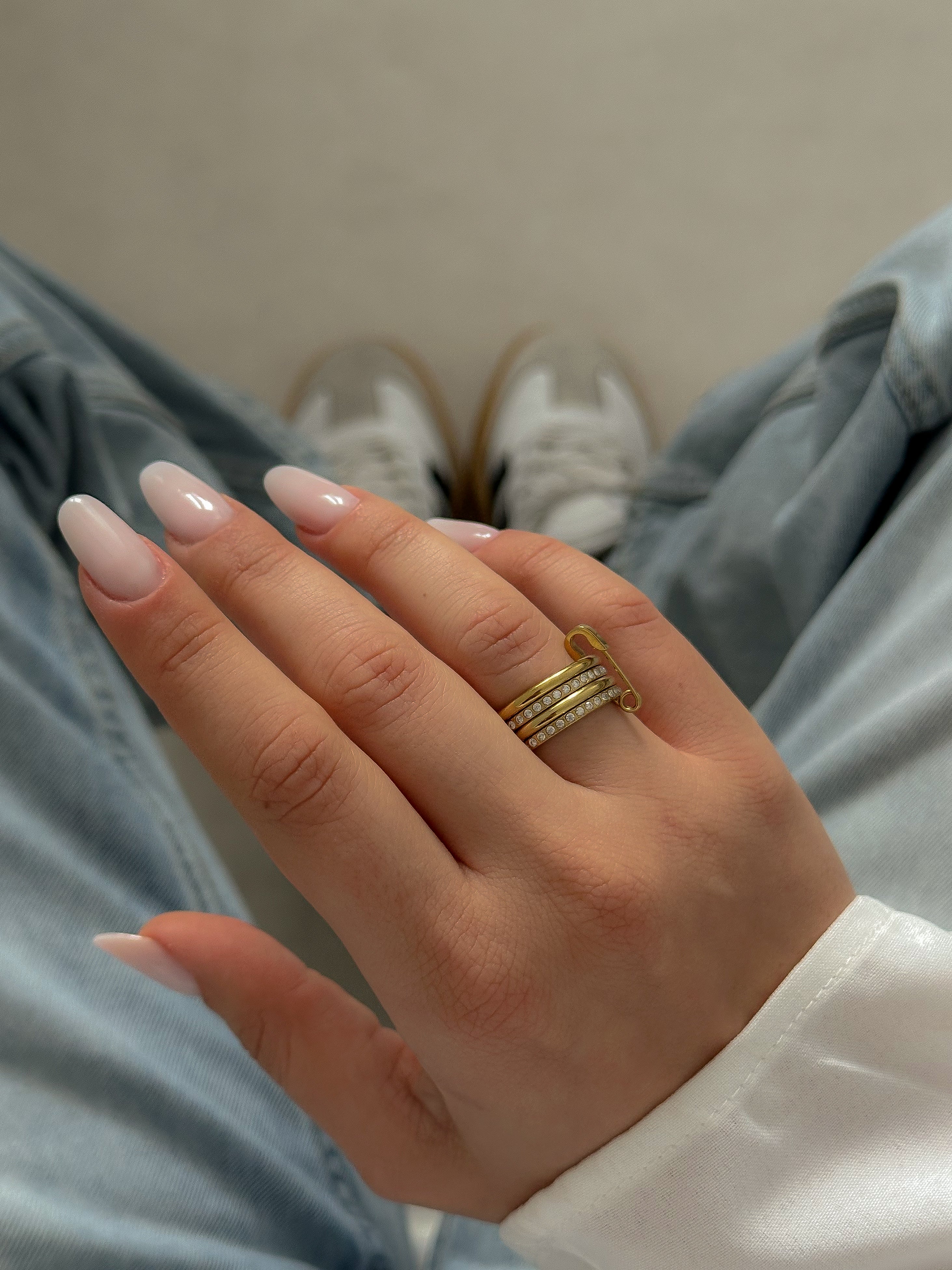 ANELLO RENÉE