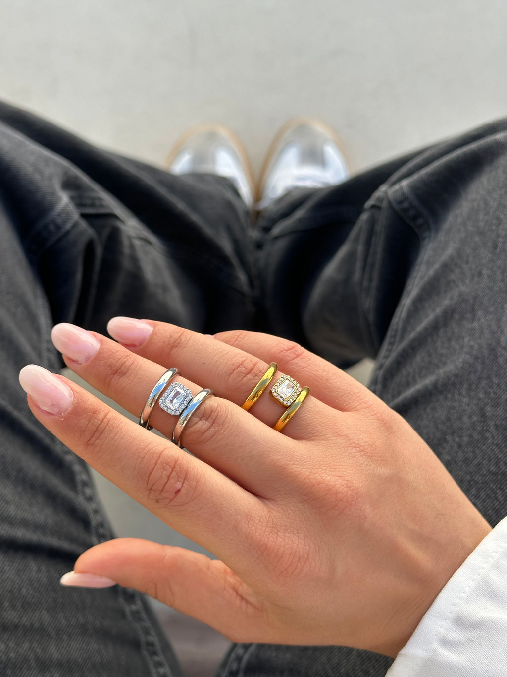 ANELLO LEONIE
