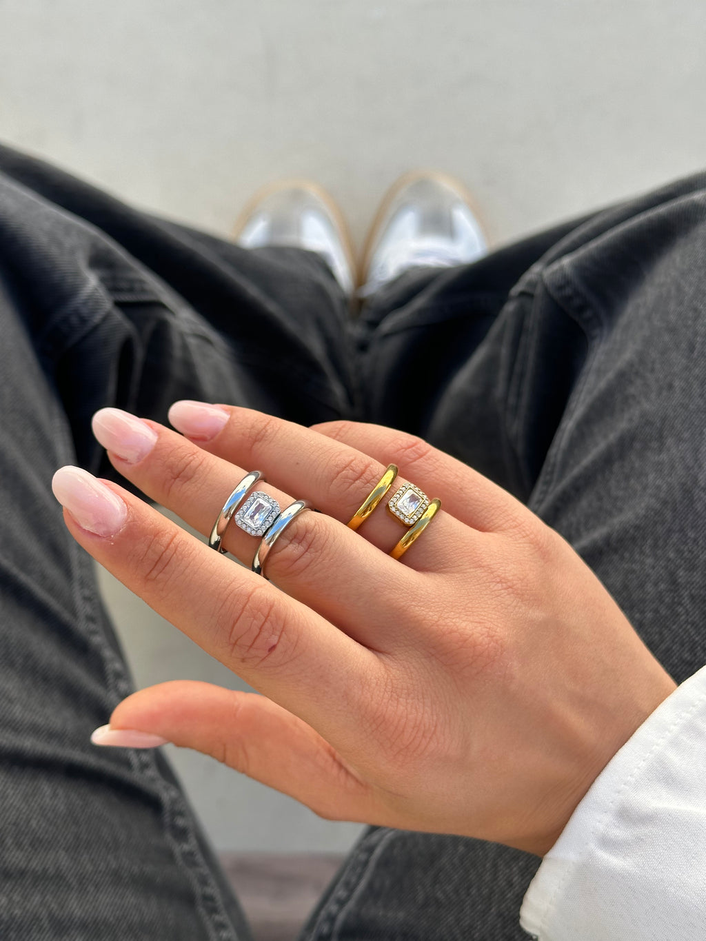 ANELLO LEONIE