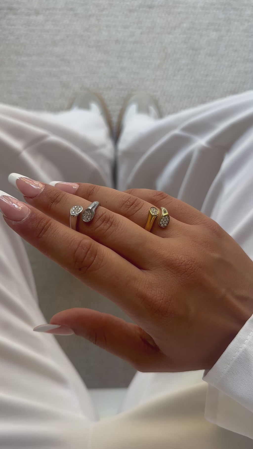 ANELLO LESLIE